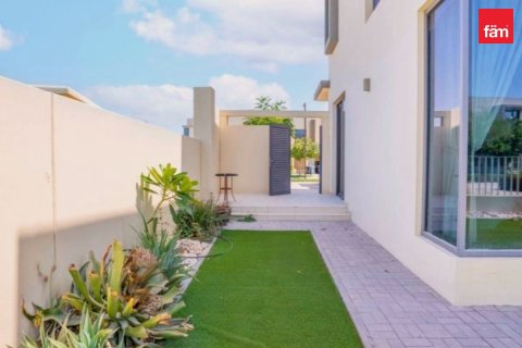 Villa de 4 chambres à Dubai Hills Estate, UAE No. 220137 6