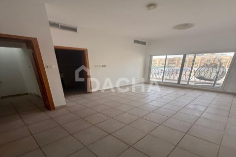 Villa de 3 chambres à District 15, UAE No. 186077 9