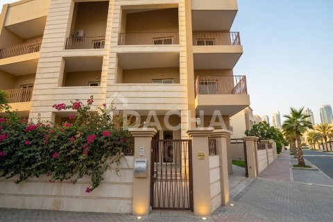 Villa de 3 chambres à District 15, UAE No. 186077 16
