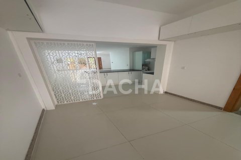 Villa de 3 chambres à District 15, UAE No. 186077 8
