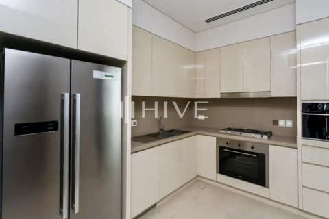 Apartment de 4 dormitorios en Opera District, UAE No. 71610 8