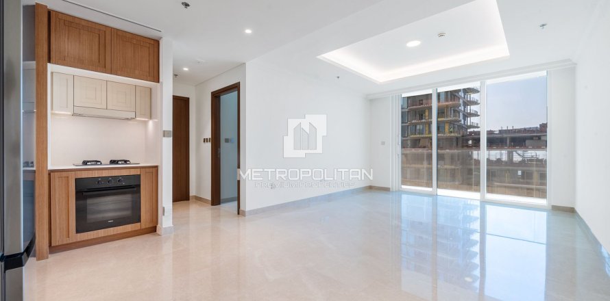Appartement de 1 chambre à EMAAR Beachfront, UAE No. 78877