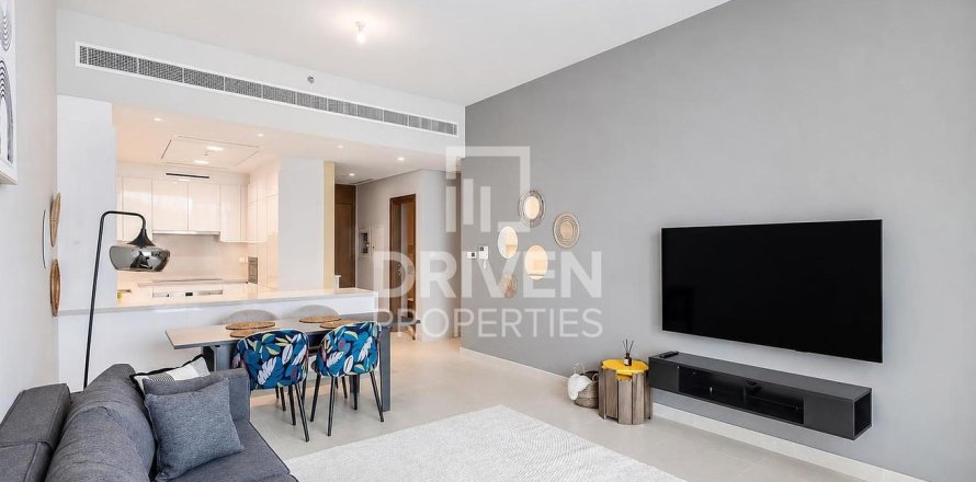 Apartment de 2 dormitorios en Al Wasl, UAE No. 204718
