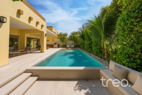 Вилла с 4 спальнями в Jumeirah Park, ОАЭ №220544 28