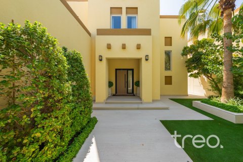Вилла с 4 спальнями в Jumeirah Park, ОАЭ №220544 30