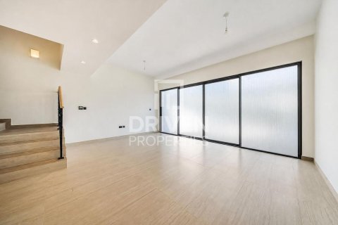 Villa de 4 dormitorios en Damac Lagoons, UAE No. 218436