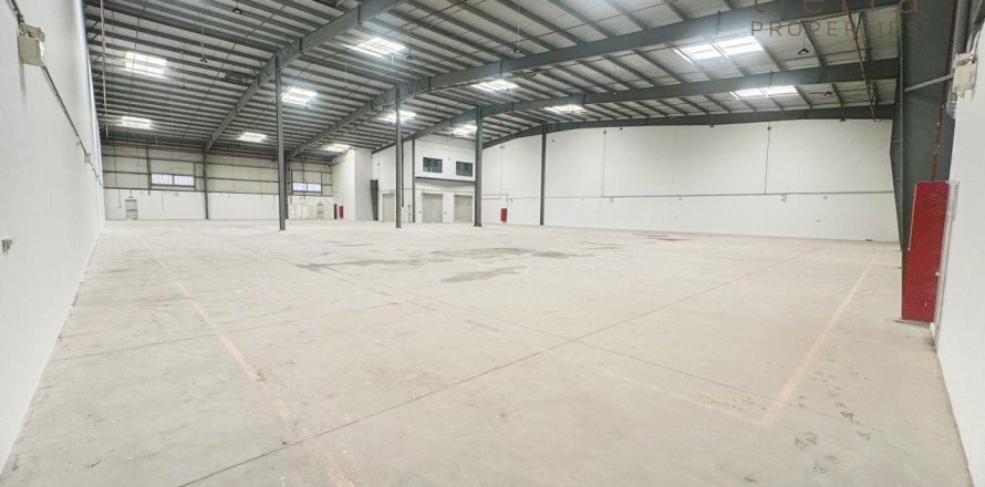 2322.6m² Warehouse in Jebel Ali, UAE No. 47652