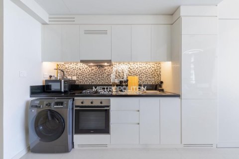 40m² Apartment in Aykon City, UAE No. 129720 5