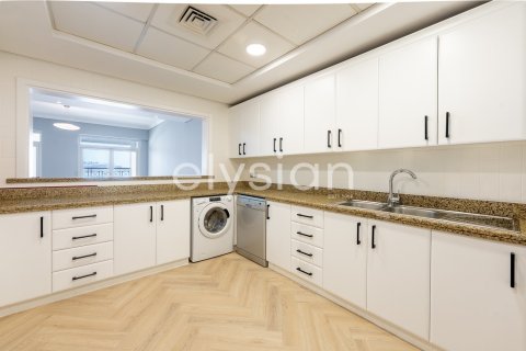2 bedrooms Apartment in Shoreline Apartments, UAE No. 64648 11
