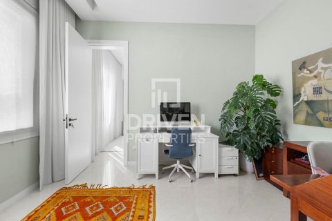 Вилла с 7 спальнями в Umm Al Sheif Villas, ОАЭ №221120 10