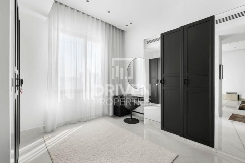 Вилла с 7 спальнями в Umm Al Sheif Villas, ОАЭ №221120 12