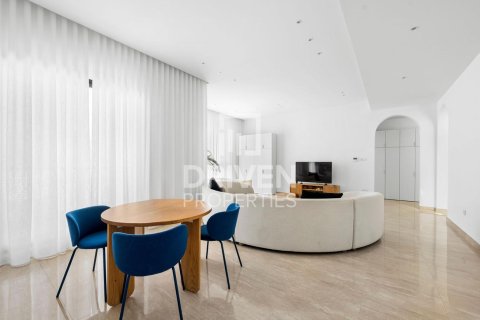 Вилла с 7 спальнями в Umm Al Sheif Villas, ОАЭ №221120 9