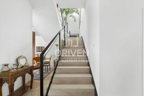Вилла с 7 спальнями в Umm Al Sheif Villas, ОАЭ №221120 16