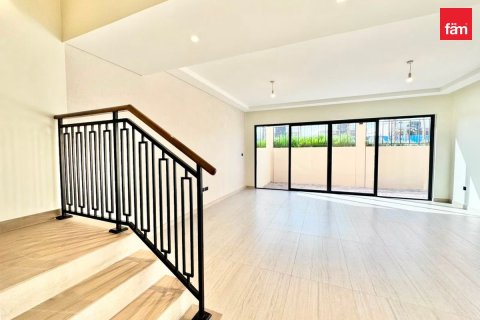 3 bedrooms Townhouse in Dubai, UAE No. 210940 3