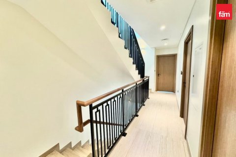 3 bedrooms Townhouse in Dubai, UAE No. 210940 9