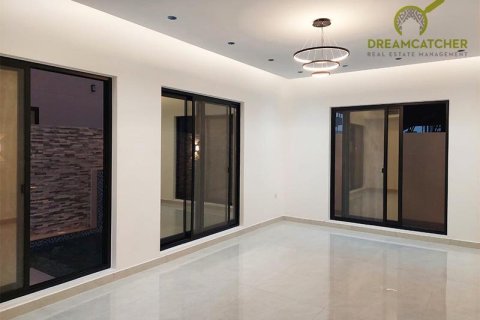 Villa de 5 chambres à Al Helio, UAE No. 20163 12