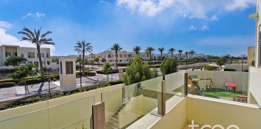 Вилла с 4 спальнями в Mira Oasis, ОАЭ №220889