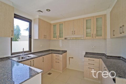 Вилла с 4 спальнями в Mira Oasis, ОАЭ №220889 6