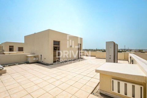 Таунхаус с 4 спальнями в Meydan, ОАЭ №211593 7
