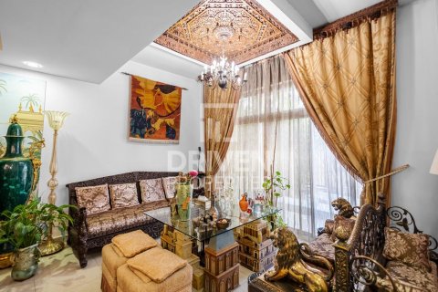 Таунхаус с 4 спальнями в Meydan, ОАЭ №211593 13