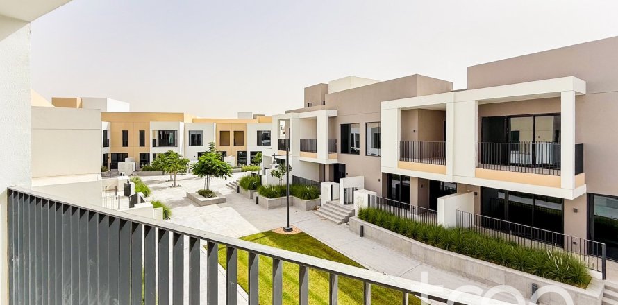 3 bedrooms Townhouse in Arabian Ranches 3, UAE No. 220912