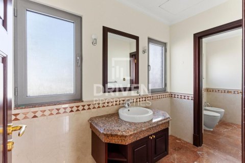 Villa de 6 chambres à Signature Villas, UAE No. 211254 21