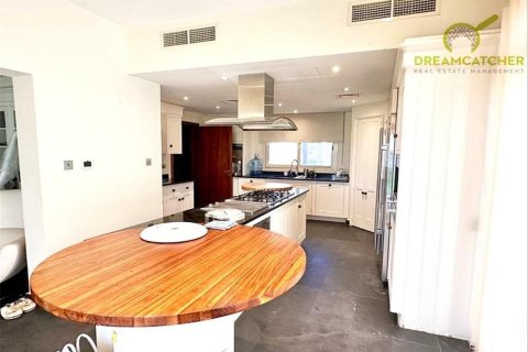 Villa de 5 dormitorios en Al Hamra Village, UAE No. 75308 8