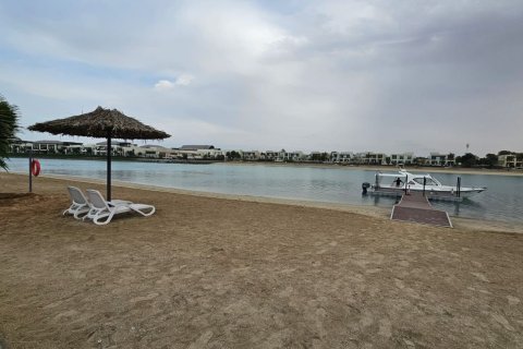 2 bedrooms Townhouse in Ras Al Khaimah, UAE No. 183732 15