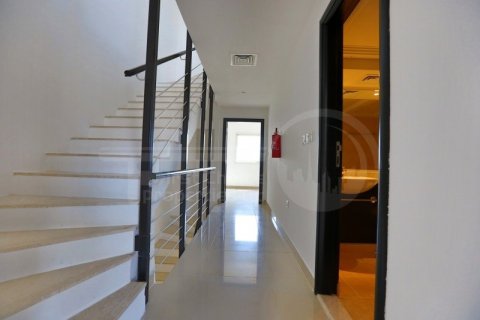 3 غرف نوم فيلا في Al Reef, الإمارات العربية المتحدة رقم 13154 7
