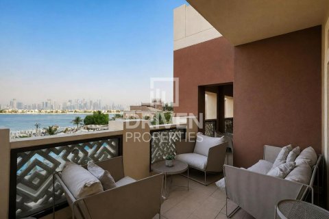 Квартира с 2 спальнями в The Crescent, ОАЭ №226098 17