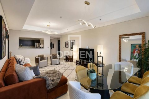 Квартира с 2 спальнями в The Crescent, ОАЭ №226098 3