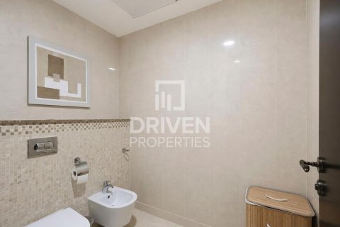 Квартира с 2 спальнями в The Crescent, ОАЭ №226098 13