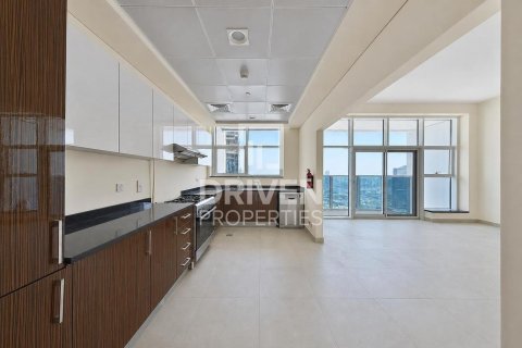 Apartment de 3 dormitorios en Marina Arcade Tower, UAE No. 218069 3