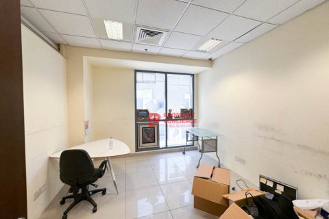 Office de 929m² en Dubai Investment Park, UAE No. 39648 4