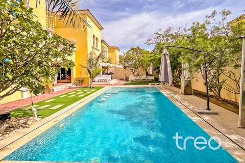 Villa de 3 chambres à Legacy, UAE No. 222758 3
