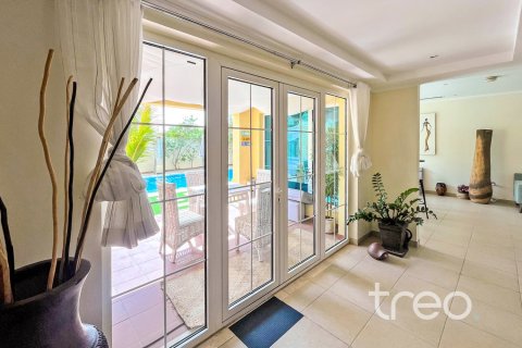 Villa de 3 chambres à Legacy, UAE No. 222758 7