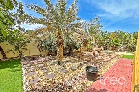 Villa de 3 chambres à Legacy, UAE No. 222758 22