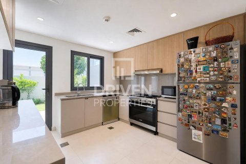 Townhouse de 2 dormitorios en Dubai South (Dubai World Central), UAE No. 214853 6