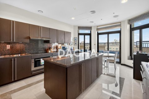 Penthouse de 4 dormitorios en The Fairmont Palm Residences, UAE No. 207785 3