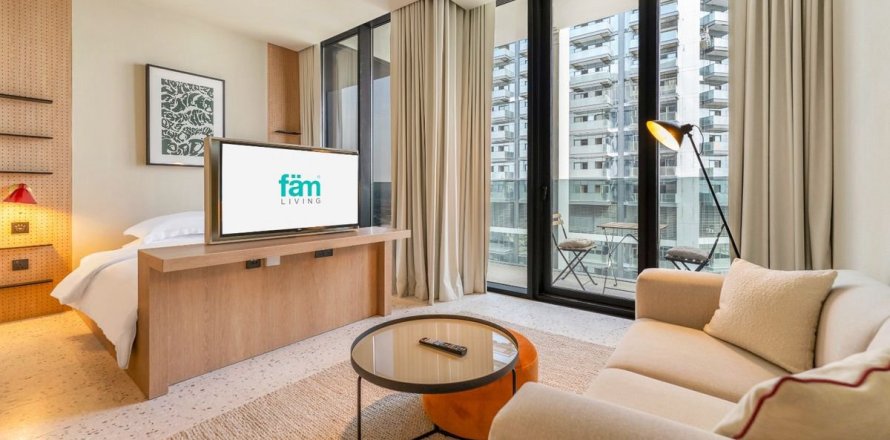 Studio Apartment in Business Bay, UAE No. 200121