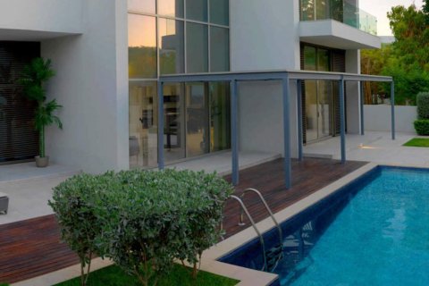 Villa de 4 dormitorios en Jumeirah Village Circle, UAE No. 110912 3