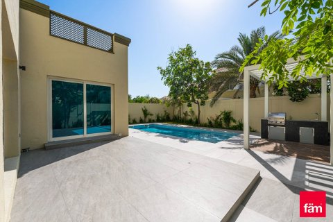 Villa de 3 chambres à Jumeirah Park, UAE No. 162384 11