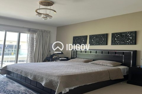 Townhouse de 3 dormitorios en Arabella Townhouses, UAE No. 203657 13