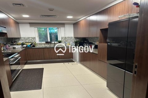 Townhouse de 3 dormitorios en Arabella Townhouses, UAE No. 203657 18