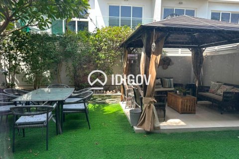 Townhouse de 3 dormitorios en Arabella Townhouses, UAE No. 203657 3