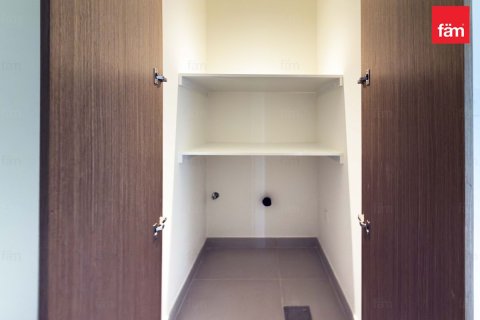 2 bedrooms Apartment in Dubai, UAE No. 216341 9
