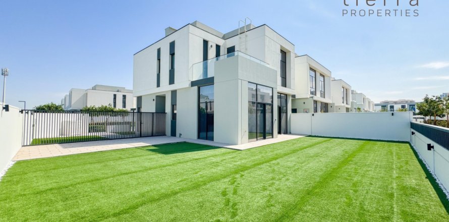 Villa de 4 chambres à Al Furjan, UAE No. 51241