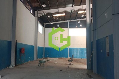 929مربع، مستودع في Al Qusais Industrial Area, الإمارات العربية المتحدة رقم 92148 4