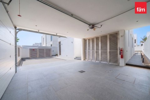 5 bedrooms Villa in Jumeirah Park, UAE No. 154884 9