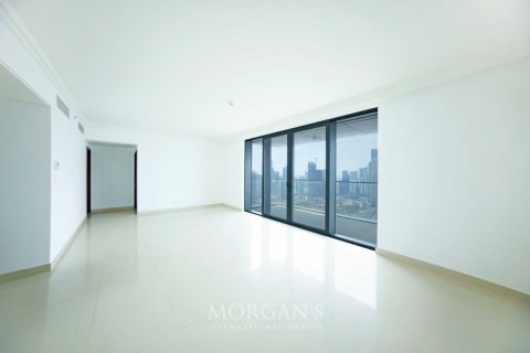 Apartment de 3 dormitorios en Boulevard Point, UAE No. 83292